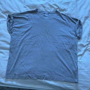 TNA rolled short sleeve tee Size large